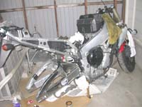 メッキスイングアームとWPリヤサスを取り付け