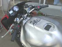 要素が固定されたフロント回り