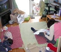 窓の外に見えるのはUP1